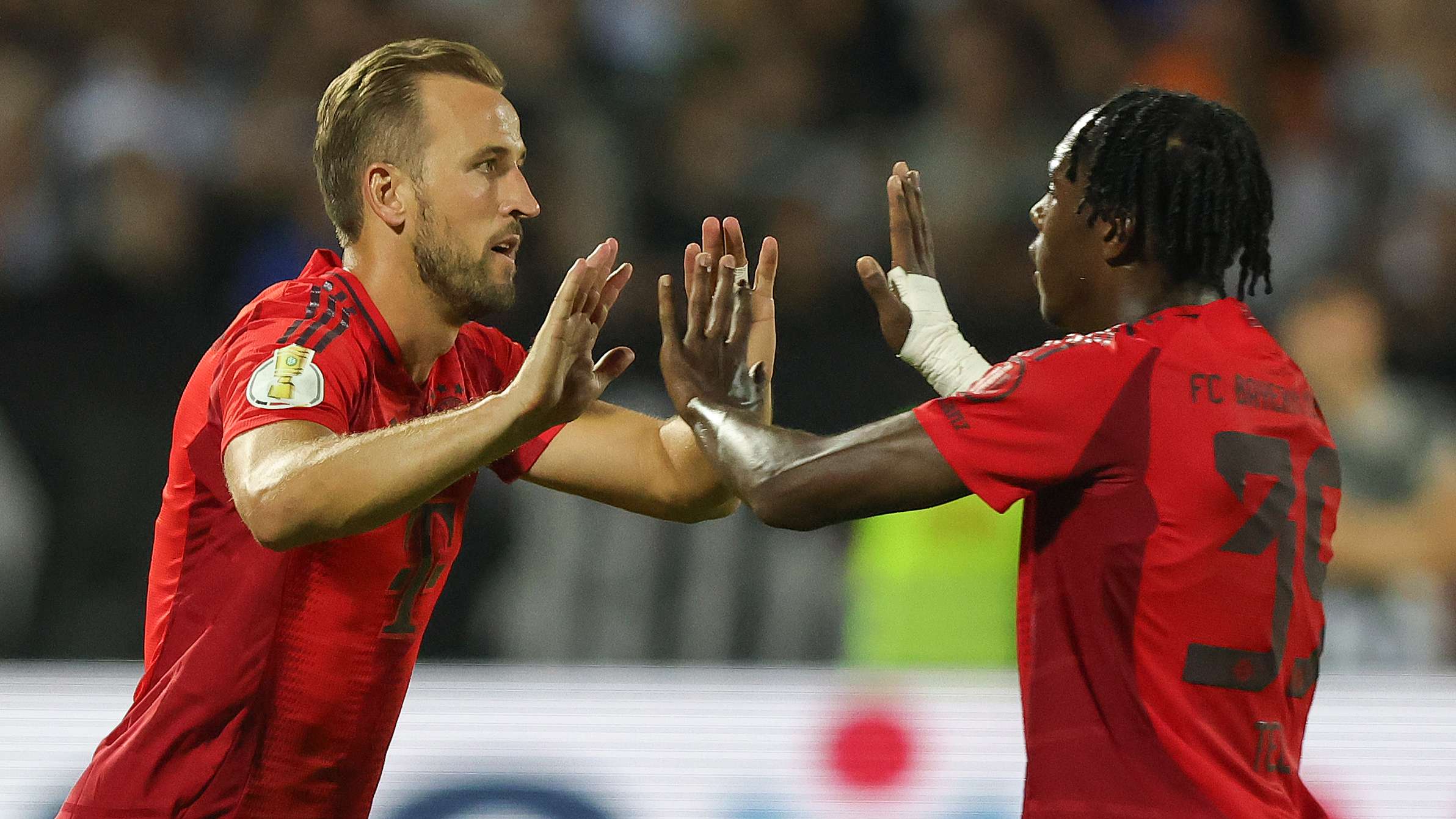 内马尔荣誉之路回顾 聚焦其辉煌赛场奖杯成就