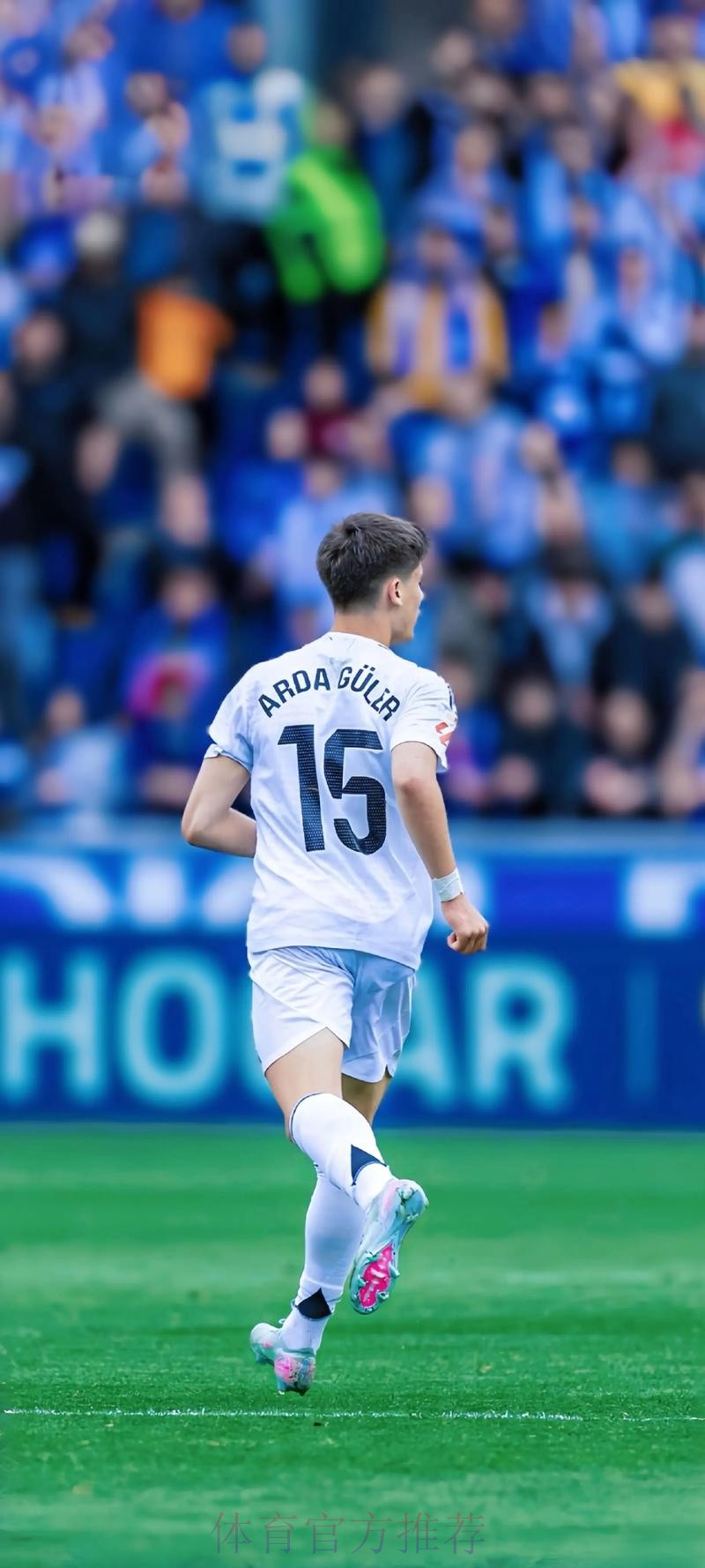 西媒:皇马高层想签西班牙球员 恢复在国家队影响力